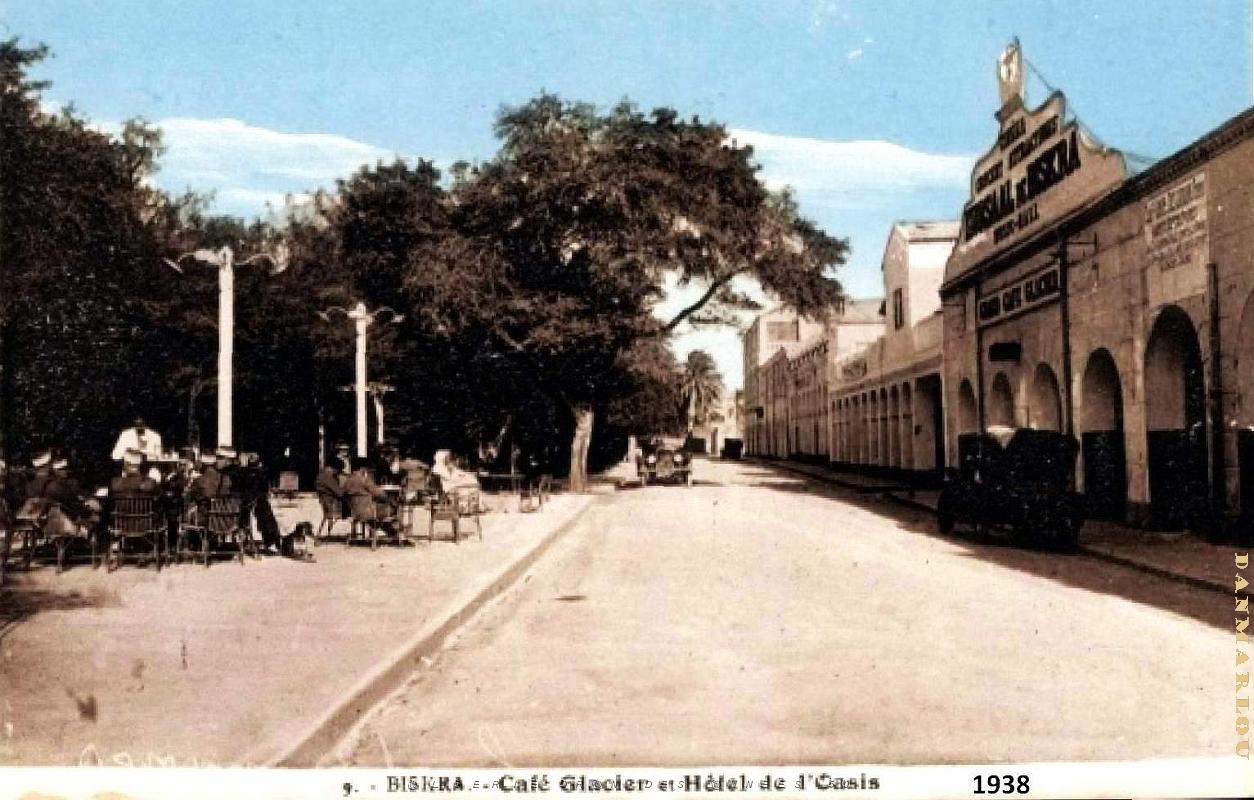 Biskra - Cafe-Glacier et Hotel de l'Oasis - 1938.jpg